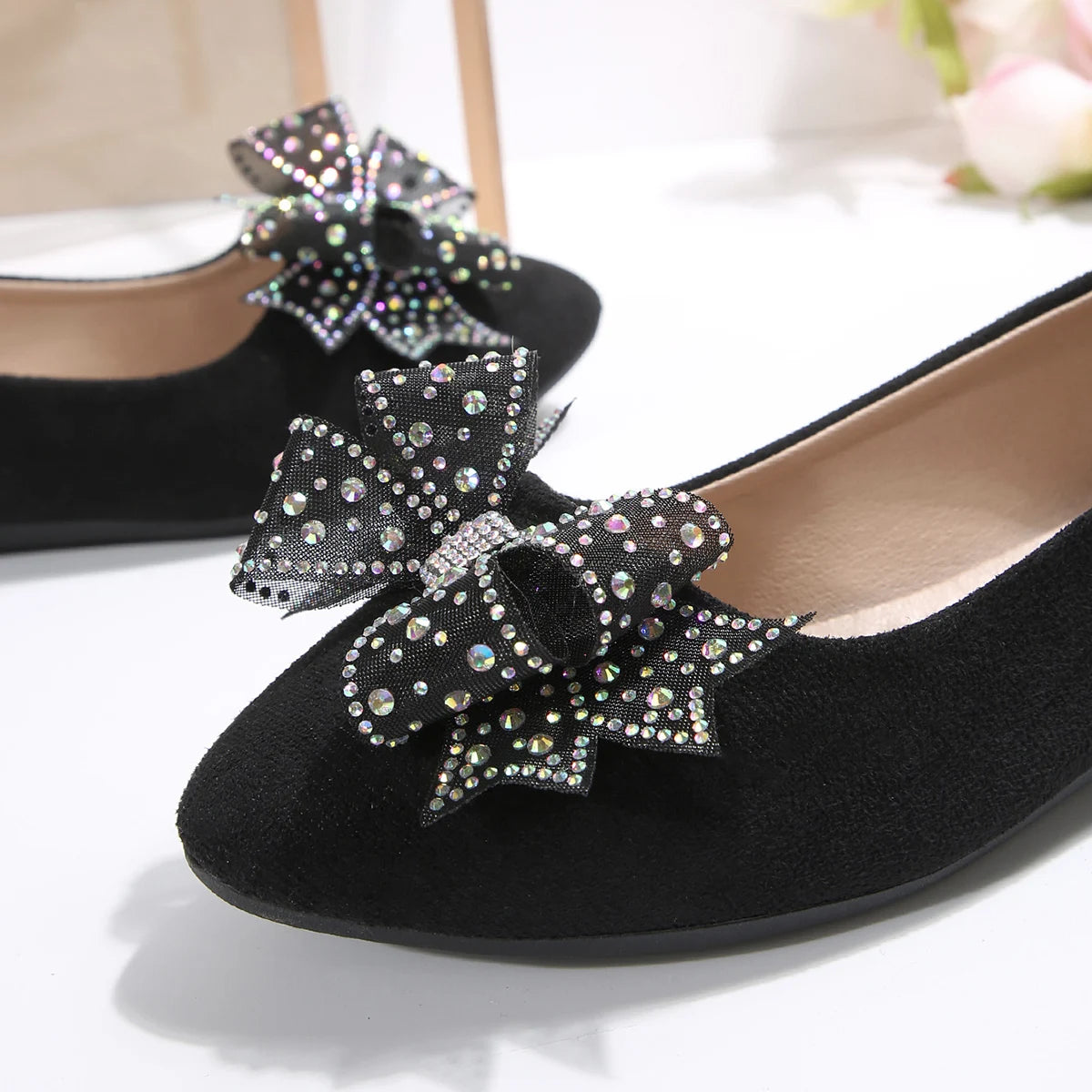 Casual Loafers for Women with Bowtie Decoration – Comfortable Everyday Footwear