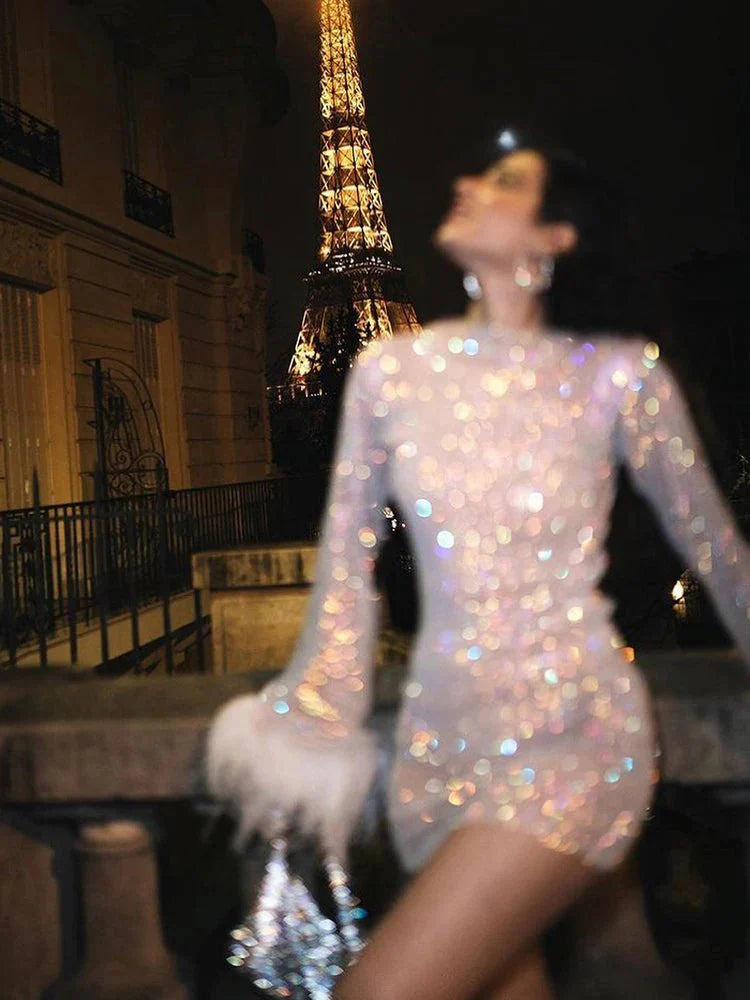 Shimmering Mini Dress for Evening Events with V-Neckline Detail