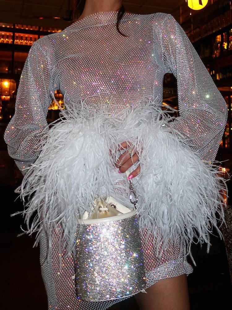 Shimmering Mini Dress for Evening Events with V-Neckline Detail