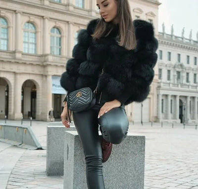 Luxurious Faux Fur Jacket for Women – Elegant Design for Glamorous Winter Style