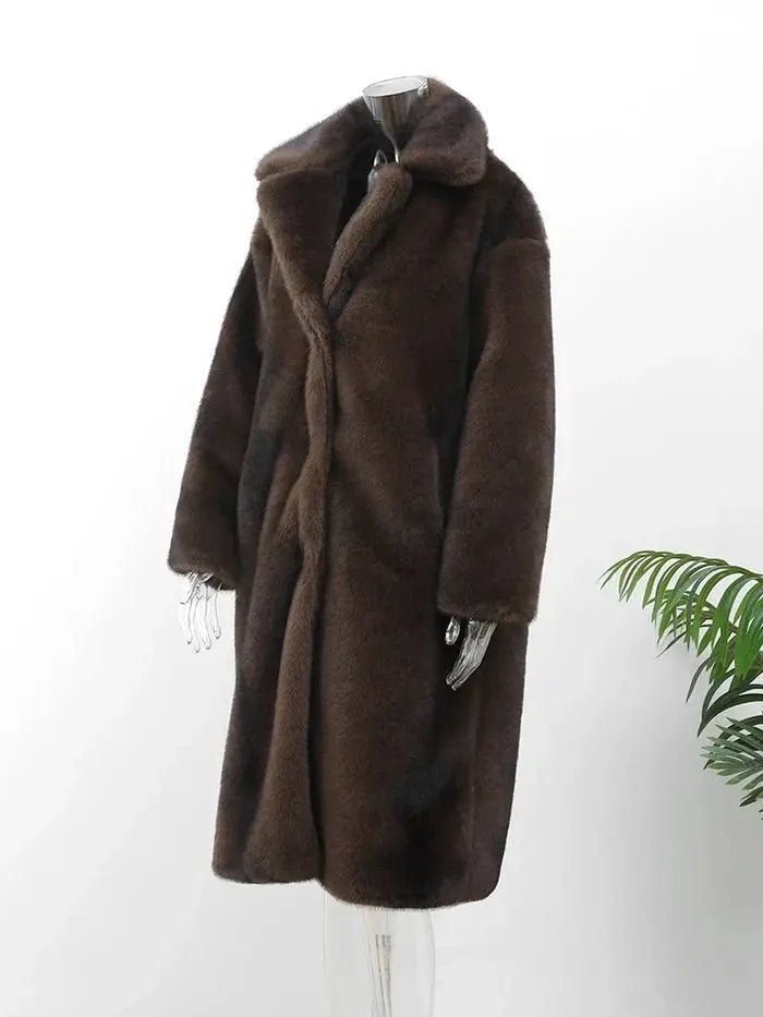 Luxurious Long Coat for Women in Synthetic Fur – Stylish and Warm Autumn Winter Outerwear