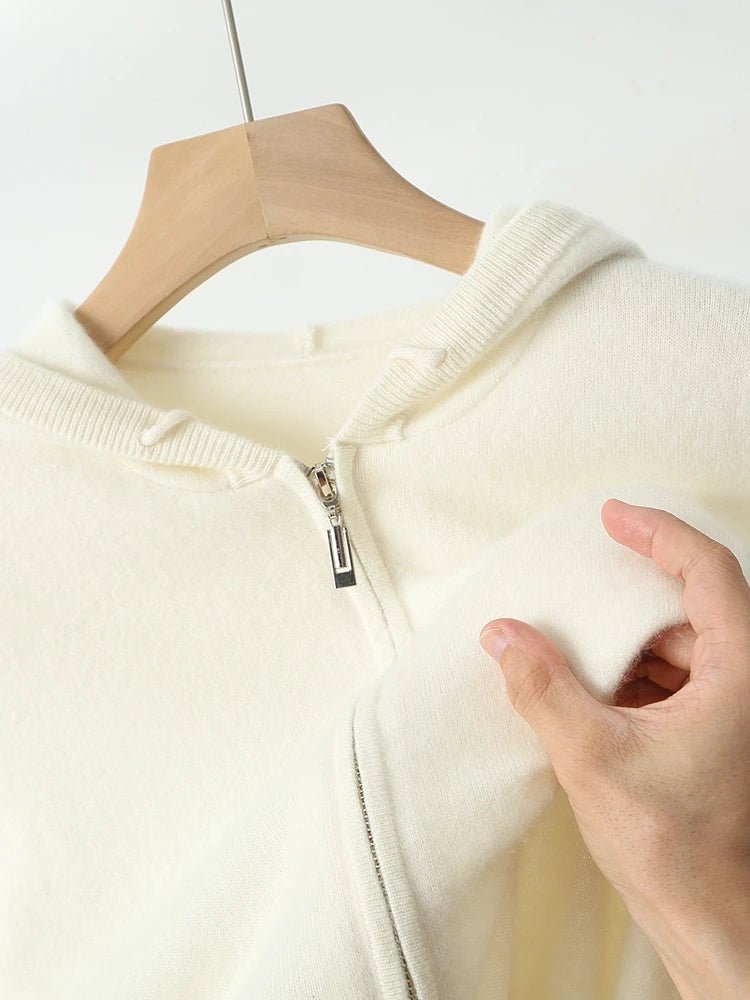 Men's Cardigan Sweater in Casual Hoodie Style – Soft Merino Wool for Autumn and Winter