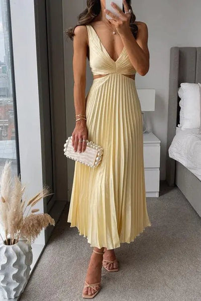 Pleated Dress for Women – Elegant and Timeless Design for Special Occasions