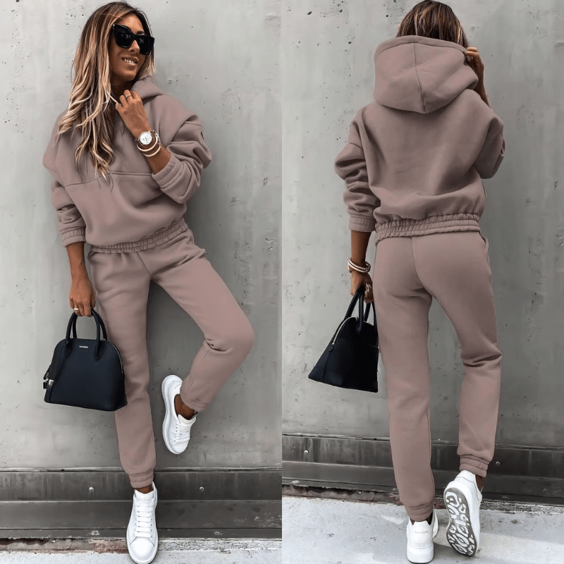 Women's Activewear Two-Piece Training Set for Gym and Leisure