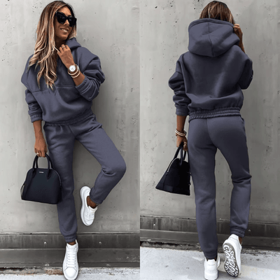 Women's Activewear Two-Piece Training Set for Gym and Leisure