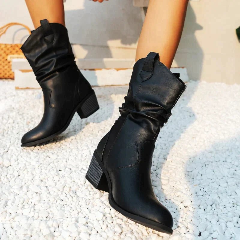 Women's Boots with Soft Wrinkle Look – Casual Elegance and Modern Combat Style