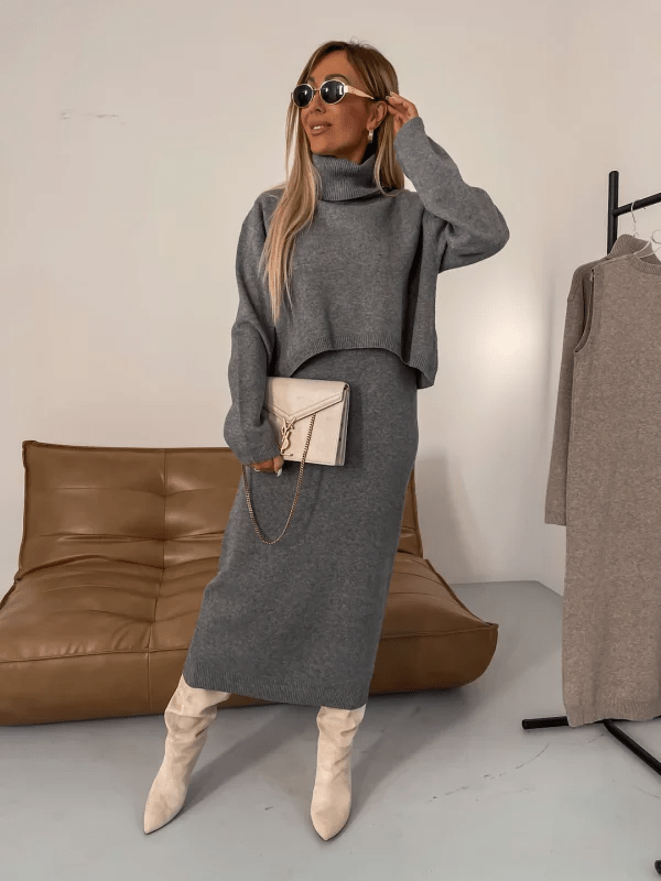 Women's Sweater Dress with Turtleneck and Figure-Flattering Design – Cozy Chic for Casual or Evening Wear