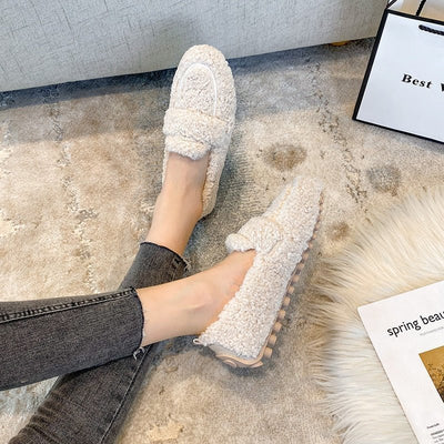 Womens Slippers – Cozy Plush Slip-On Footwear for Home and Casual Wear